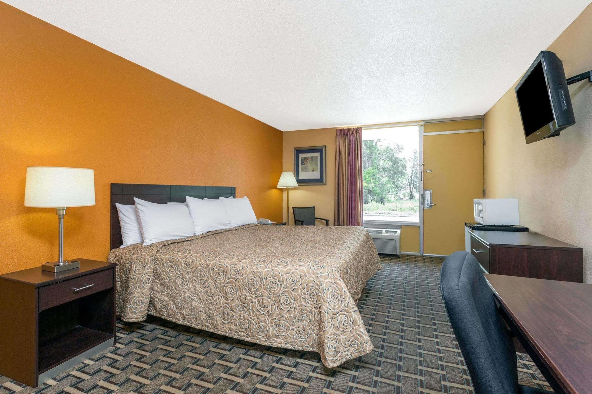 Americas Best Value Inn Perry Esterno foto